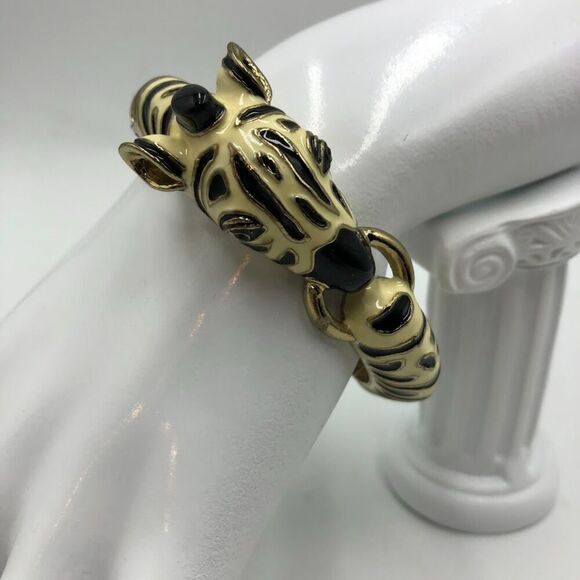 Zebra Women's Bangle Bracelet Magnetic Closure Animal Safari Costume Jewelry - Picture 1 of 11